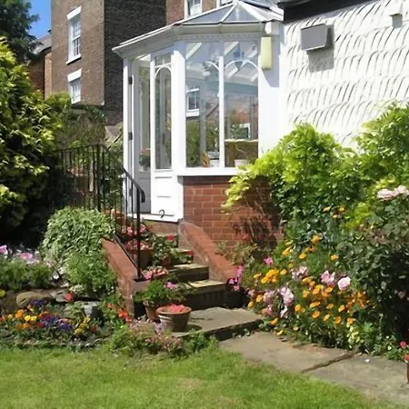 Tall Storeys Guest house