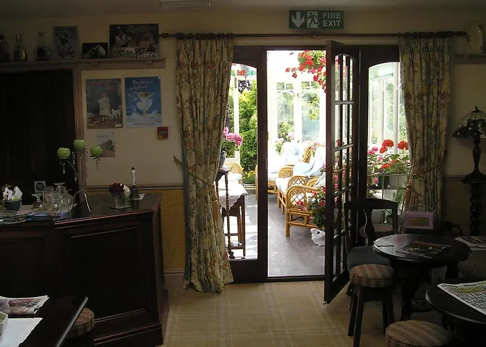 Guest house Tall Storeys