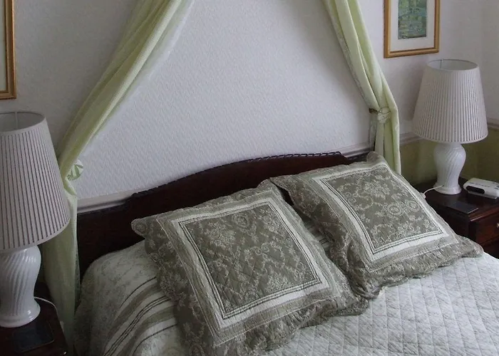 Guest house Tall Storeys Scarborough