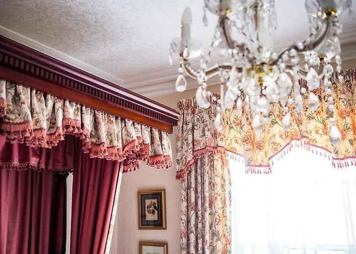 Tall Storeys Guest house 4*