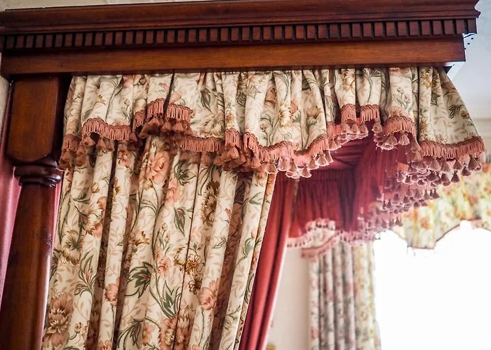 Tall Storeys 4* Scarborough