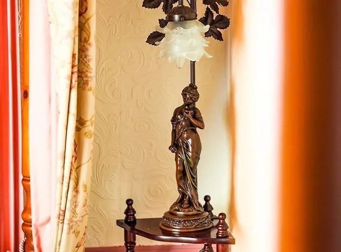 Guest house Tall Storeys Scarborough