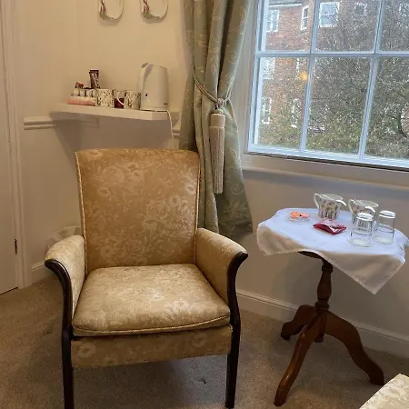 Tall Storeys 4* Scarborough