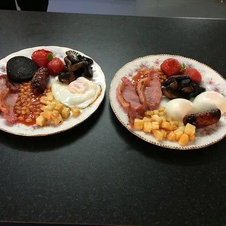 게스트하우스 Tall Storeys 4*